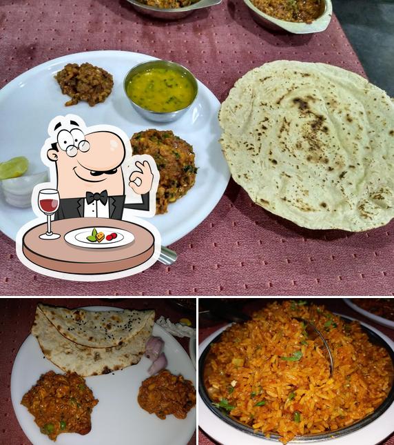 Food at Hotel The Wood House