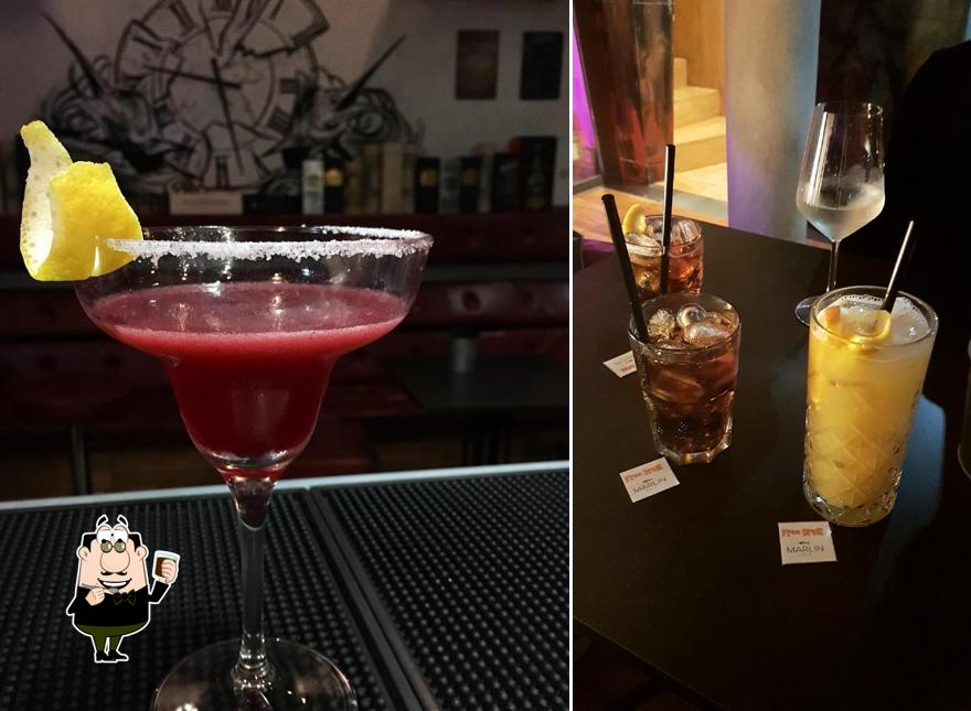 Goditi qualcosa da bere a Marlin Café