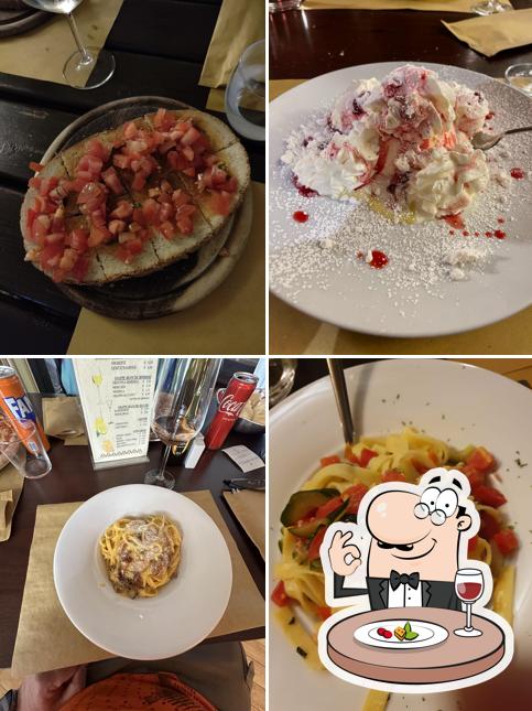 Platti al Pizzeria Ristorante Via Vai