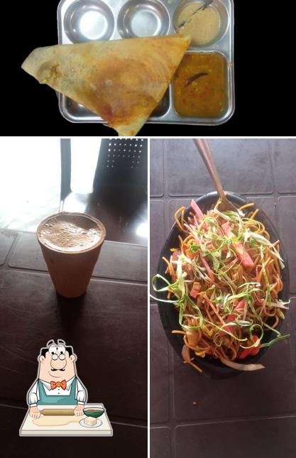 Samosa at Vikhyat Food Court Best Restaurant in Rudauli