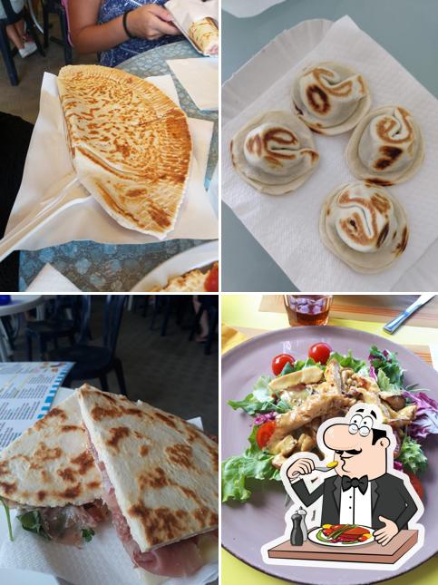 Platti al Fuori Onda piadina
