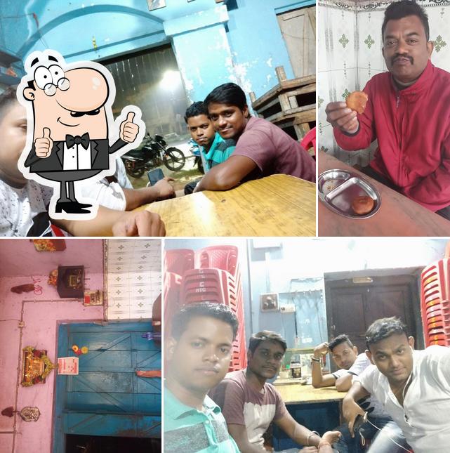 See this image of Sahoo Tiffin Center