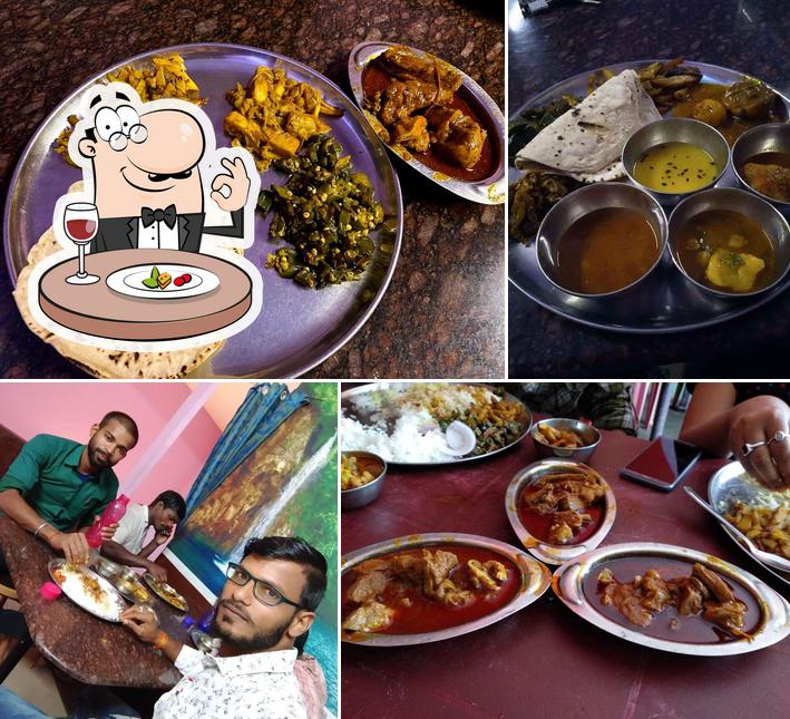 Food at Suresh Mess Mandavi