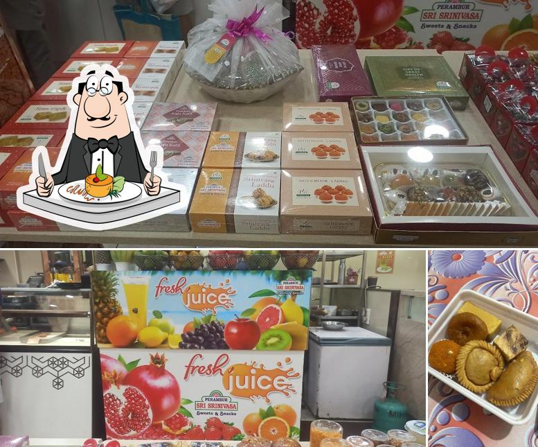 Food at Perambur Sri Srinivasa Sweets & Snacks
