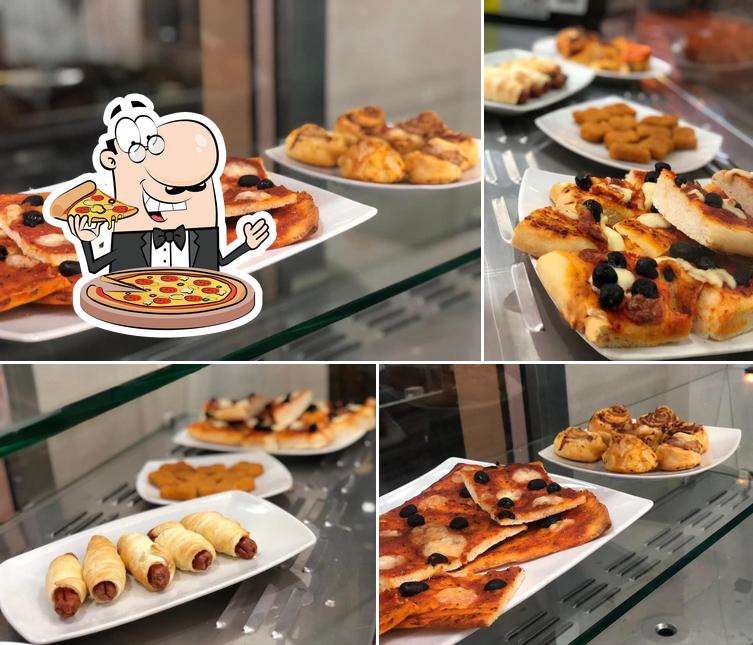 Prenditi una pizza a Bar Clichè