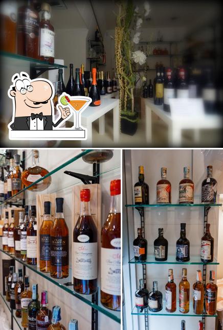 Goditi un drink dal menu