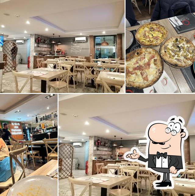 Siediti a un tavolo di Comes Pizza e Cucina Portici