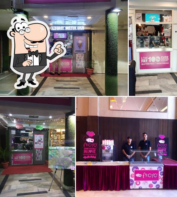 Check out how FROYO Frozen Yogurt and Treats looks inside