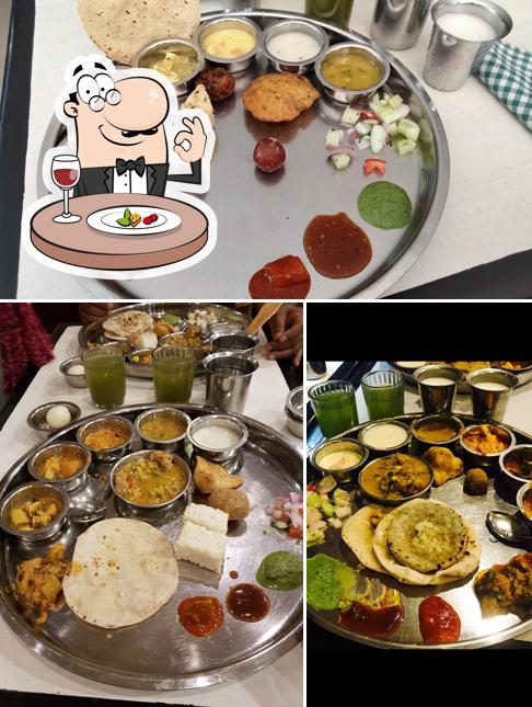 Meals at Navaratna Raghav