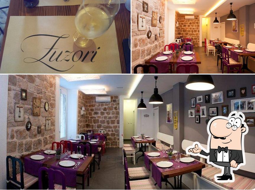 Siediti a un tavolo di Zuzori