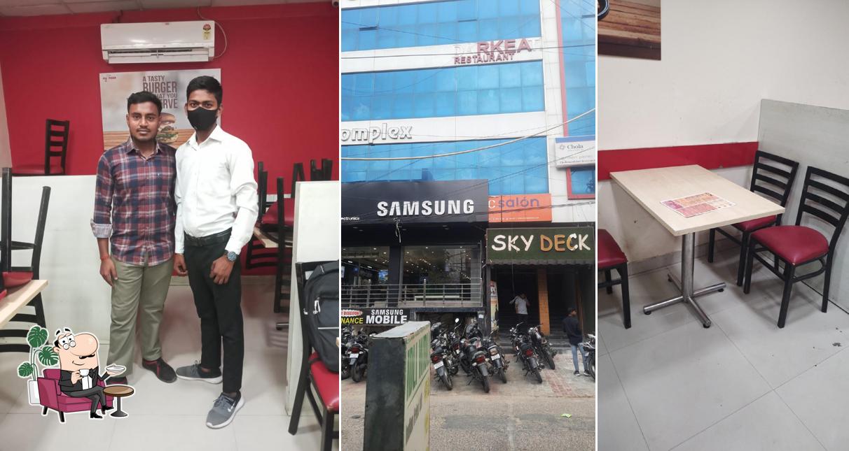 The interior of PIE PIZZA