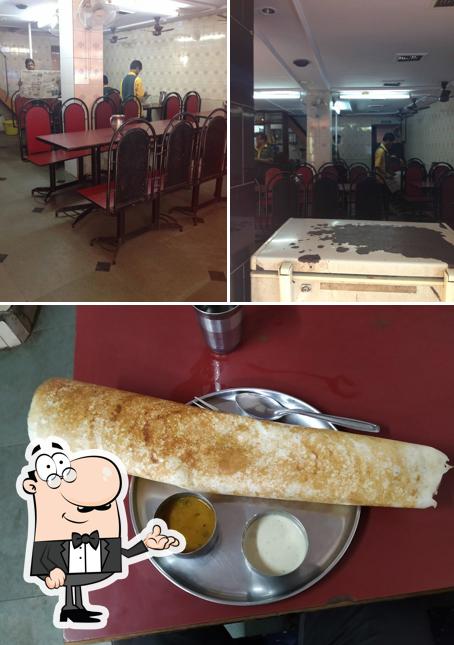 Among various things one can find interior and food at Leads Vasant Vihar