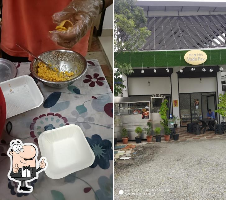 Look at this image of MR & MRS VADA PAV