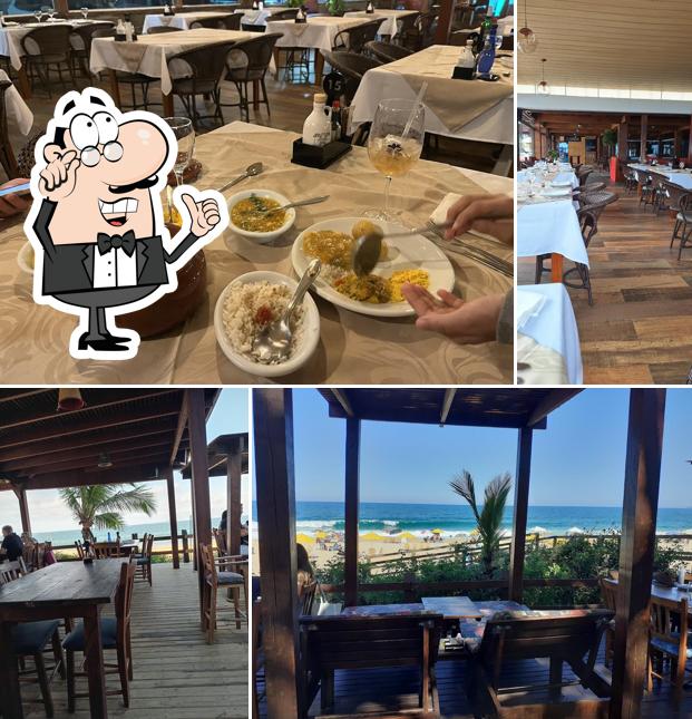 Sente em uma das mesas no Costão Parador - Praia do Estaleirinho