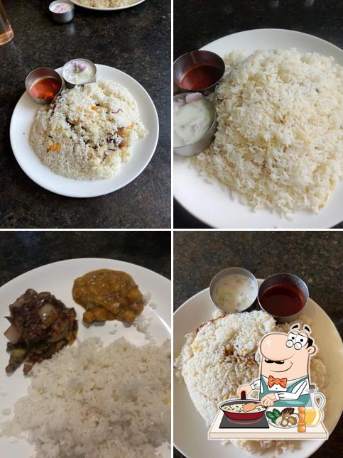 Fried rice at Thottathil Restaurant