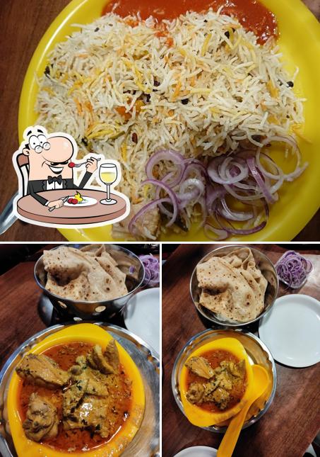 Food at AL USMAN CHICKEN CORNER