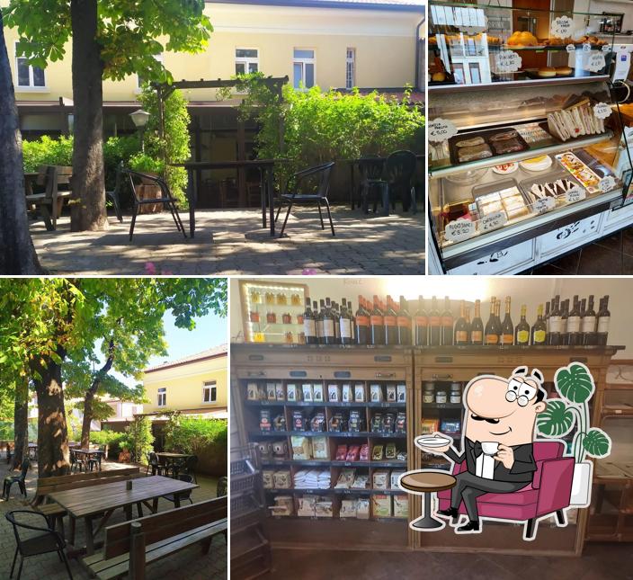 Gli interni di Caffetteria Autstanding