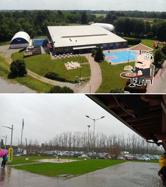 Guarda gli esterni di Palazzetto dello Sport