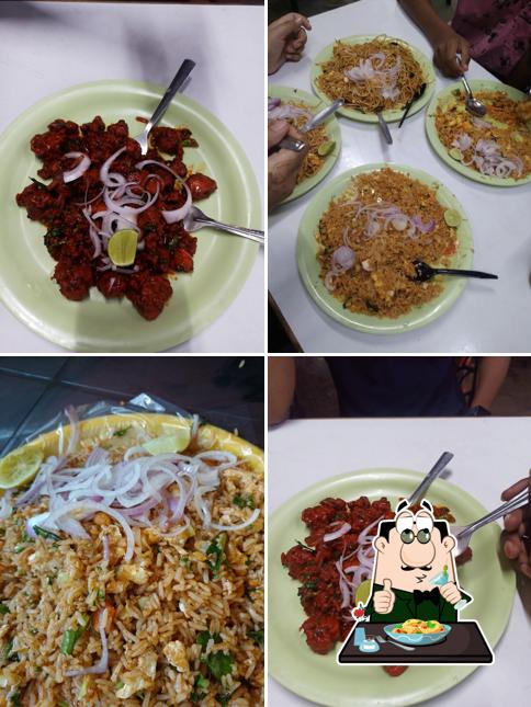 Food at Tasty Guru Fast Food Court