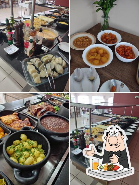 Comida em Restaurante Flamboyant