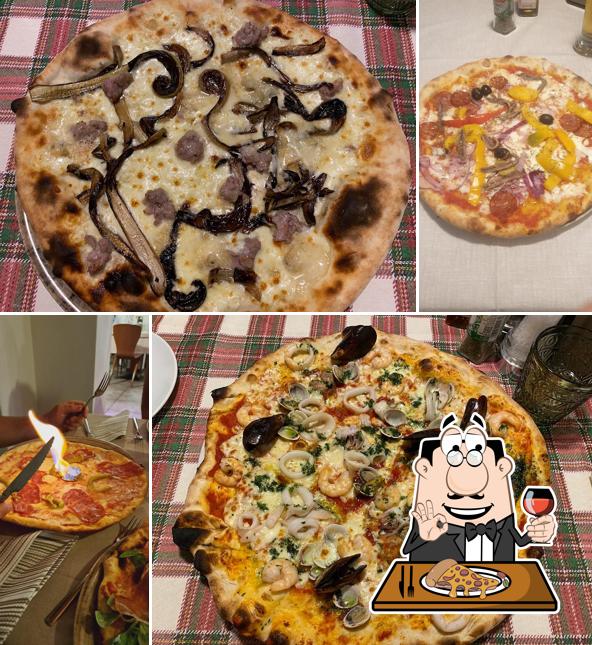 Ordina tra le svariate varianti di pizza
