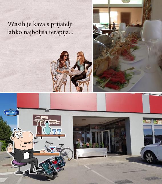 Gli interni di Bar Pri Oračih