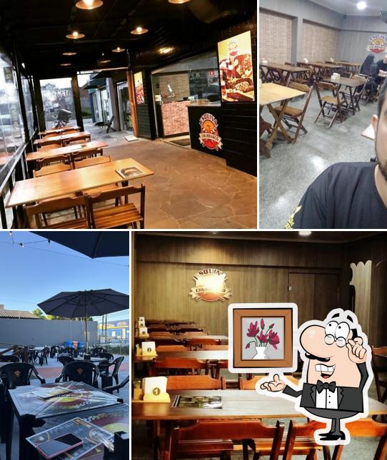 O interior do Esquina Do Churrasco