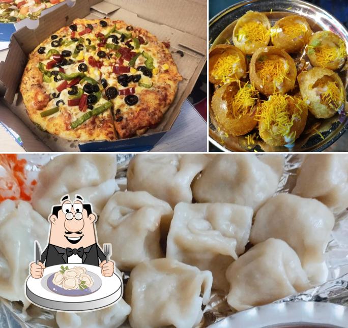 Dumplings at Krishna Sandwich