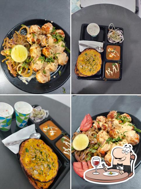 Meals at Guru kripa chur chur naan