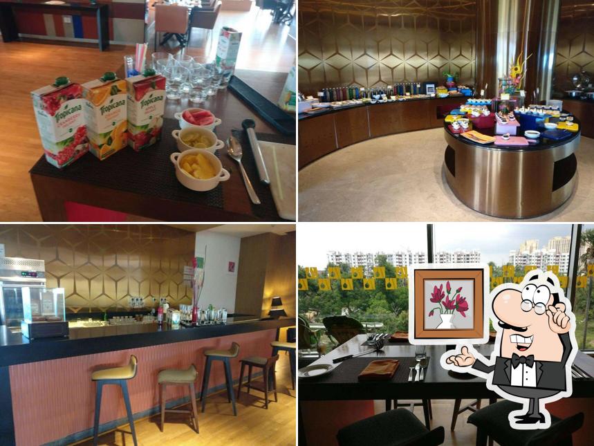 The Square - Novotel