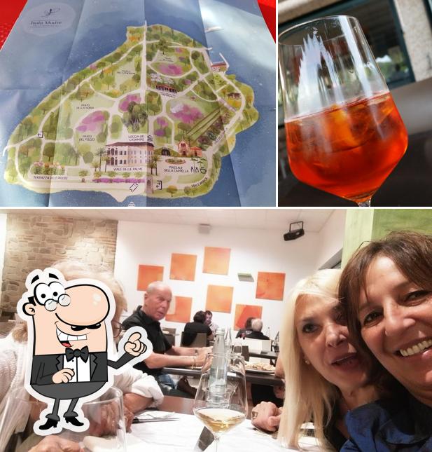 Gli interni di Le Camelie Caffè di Ferrigno Agostino