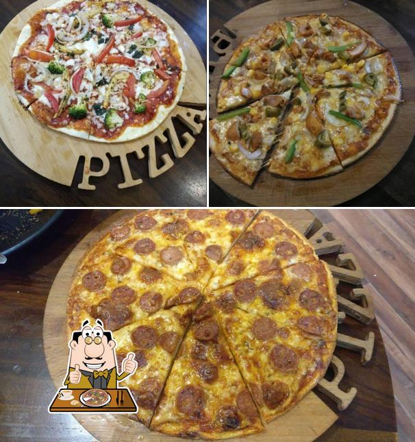 Try out pizza at Crostini woodfire Pizzeria