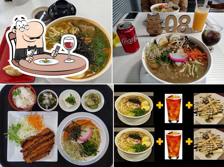 Platos en Maneki Lamen