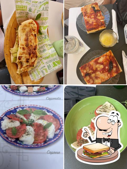 Toast al formaggio al Capri Cakes