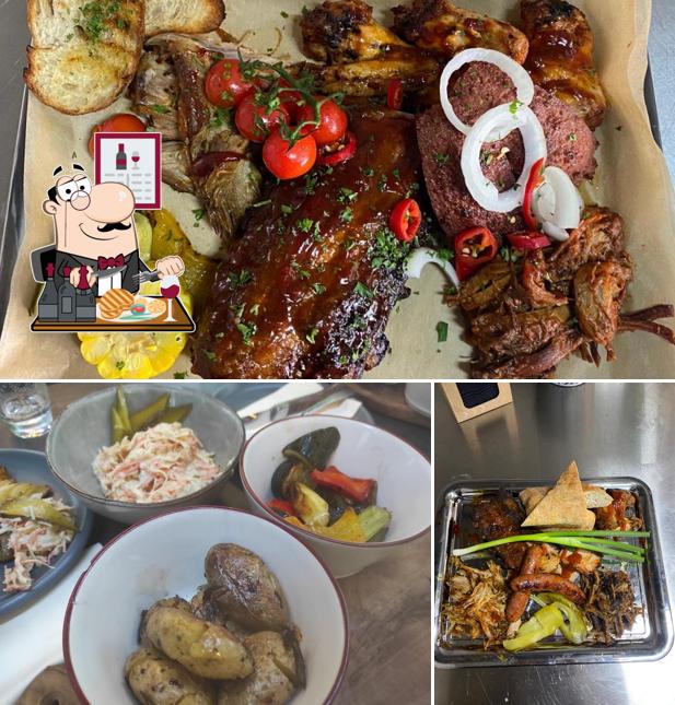 Prova i un pasto a base di carne a Cross BBQ