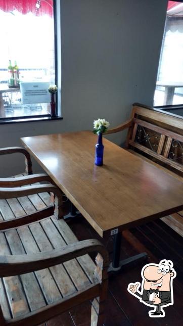 Look at the pic of Encanta Grill Macaé