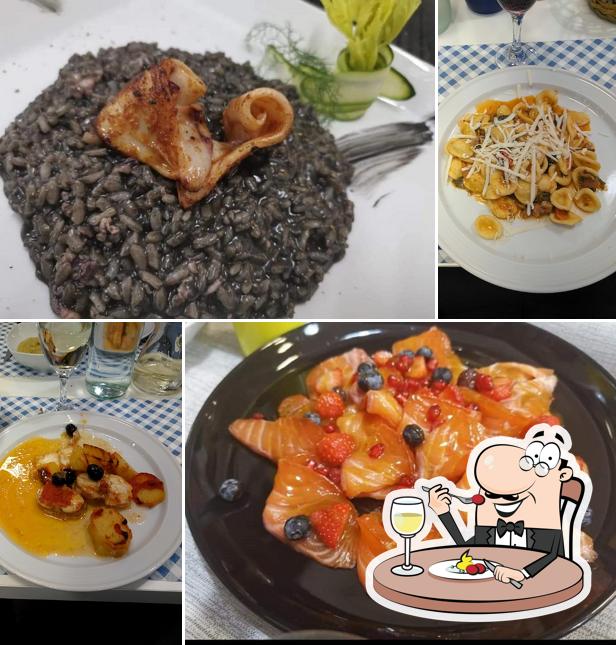 Platti al Ristorante La Barchetta da Bledi Ristorante di Pesce - Pinseria