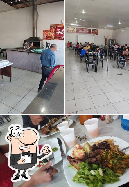 O interior do Restaurante Filé Na Chapa