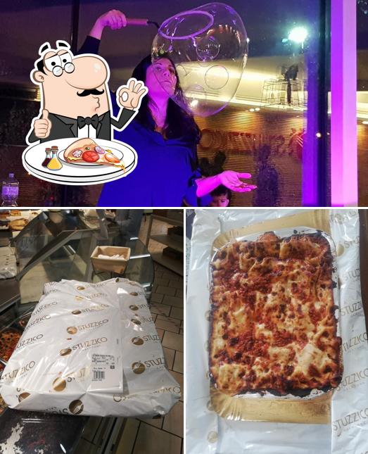 Prova una pizza a Da STUZZICO ristorante self service sushi pizzeria caffetteria