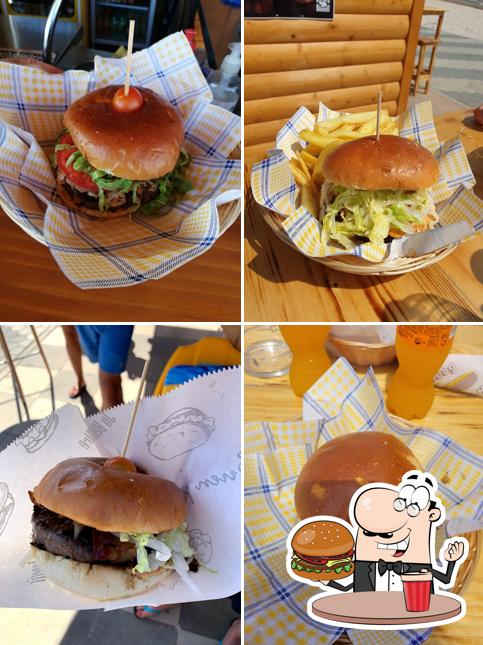 Prenditi un hamburger a Grizzly's Burger Bar