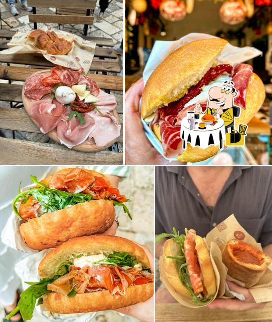Panino con maiale stirato al Gustavo