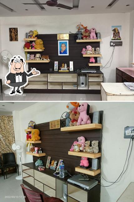 Check out how வேலம்மாள் உணவகம் looks inside