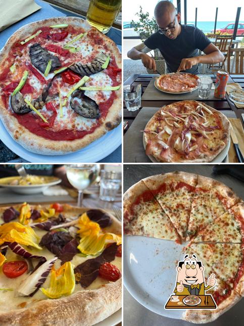 Prenditi una pizza a Pizzeria Ristorante La Scialuppa
