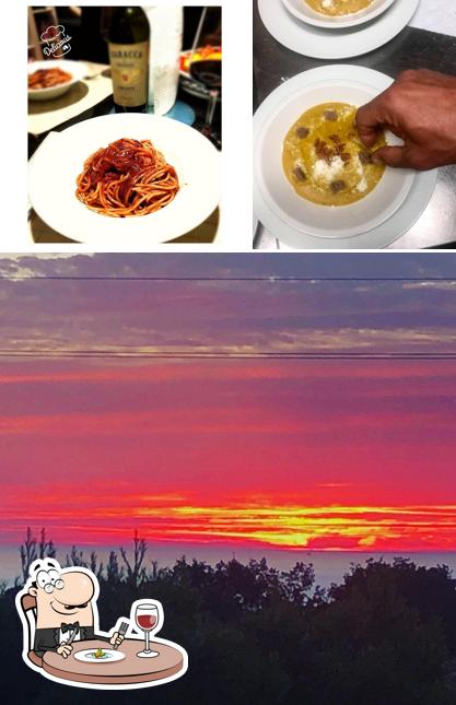 La cibo e esterno del ristorante