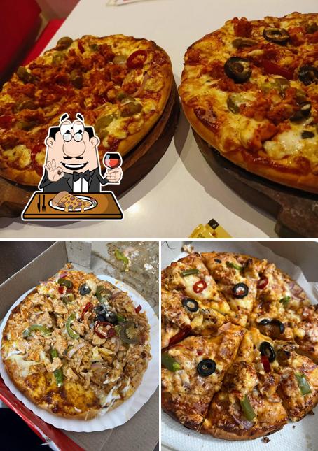 Order pizza at Al baik