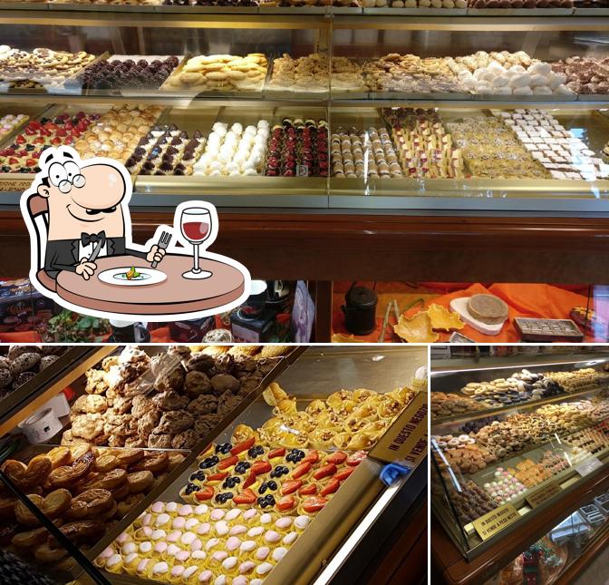 Cibo al Pasticceria Dell'Agnese