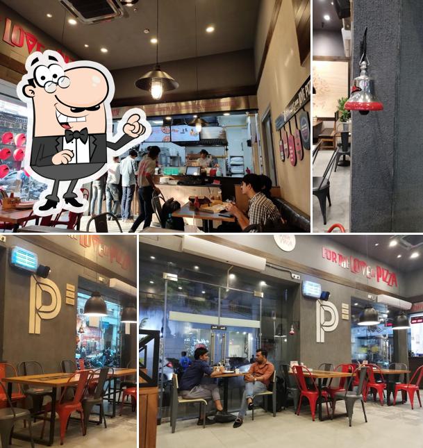 Check out how Pizza Hut Uttarpara, Kolkata looks inside