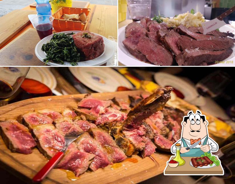 Ordina i piatti di carne a Macelleria Equina Pellegrini