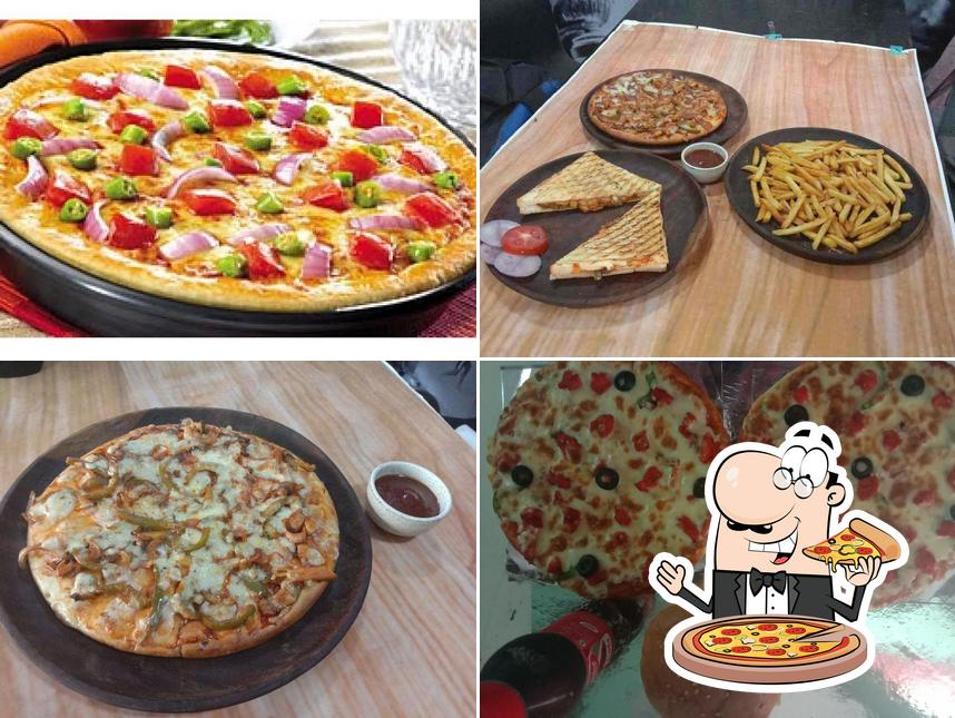 Order pizza at My cafe