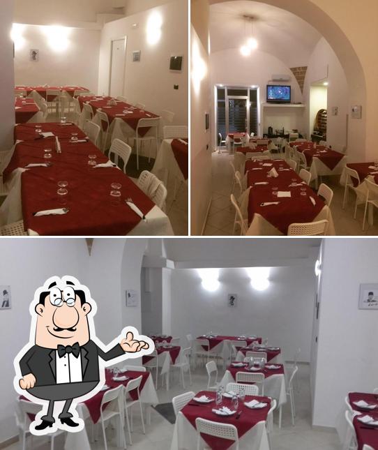 Dai un'occhiata agli interni di Pizzeria Vesuvio Take away